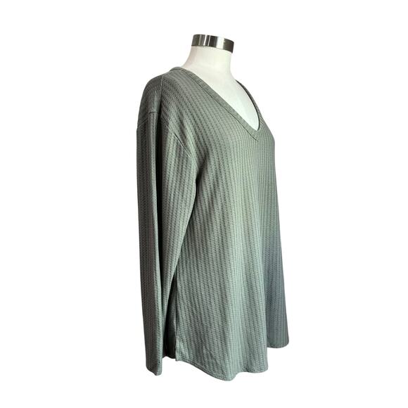 Chaser Sage Green V neck Long Sleeve Knit Blouse Size XXL - Picture 3 of 8